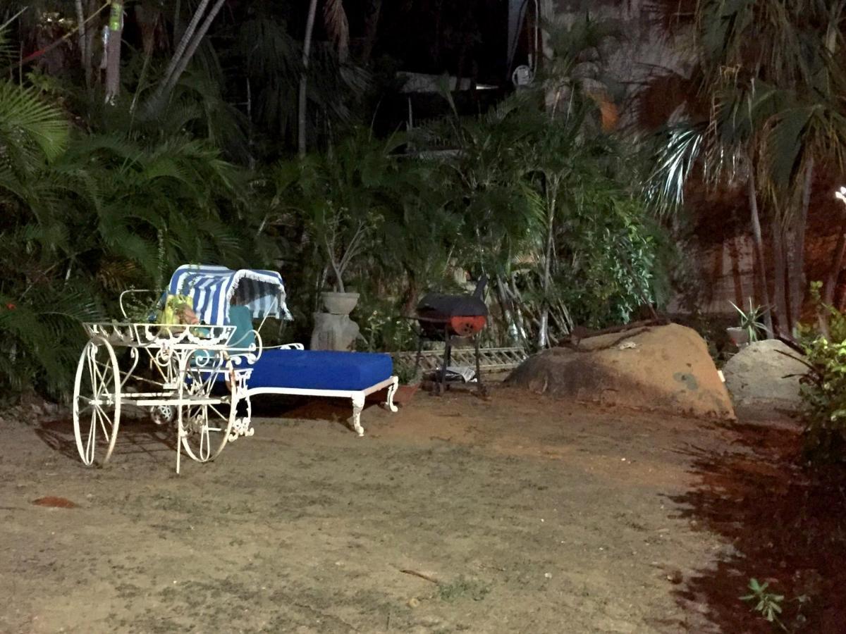 Villa Palmitas Acogedor Departamento Nivel Piscina Gigante Jardines Acapulco Bagian luar foto