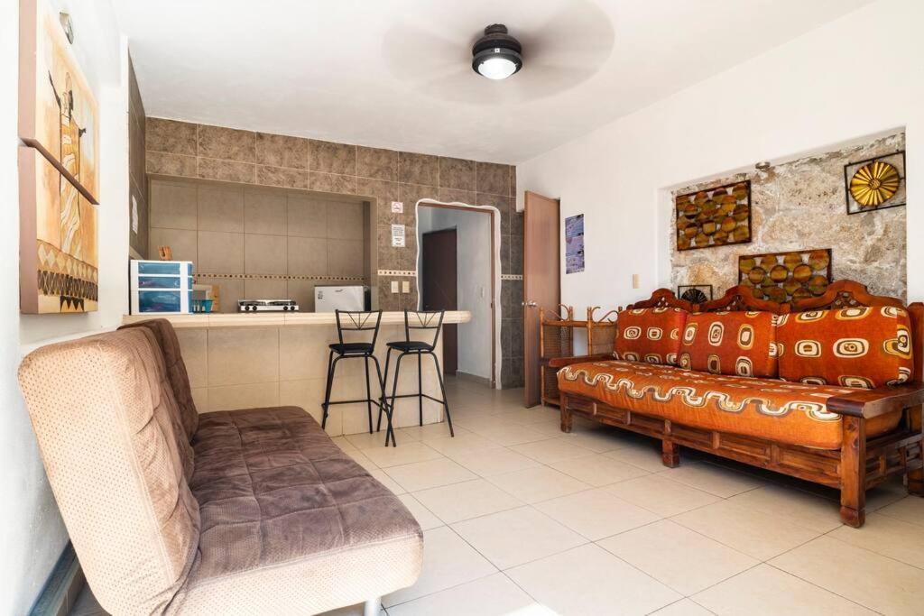 Villa Palmitas Acogedor Departamento Nivel Piscina Gigante Jardines Acapulco Bagian luar foto